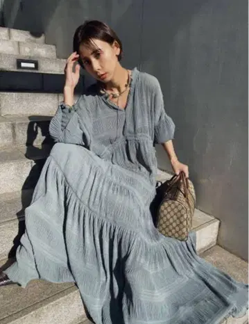 AMERI SHIRRING PLEATS DRESS