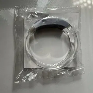 쿠츠하 뱅글 라이트