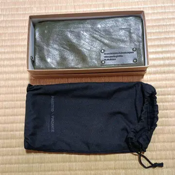 올리브 그린 가죽 장지갑