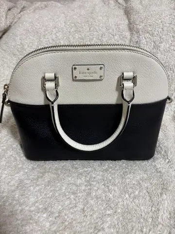 [ kate spade ] 바이컬러 핸드백 블랙 x 화이트