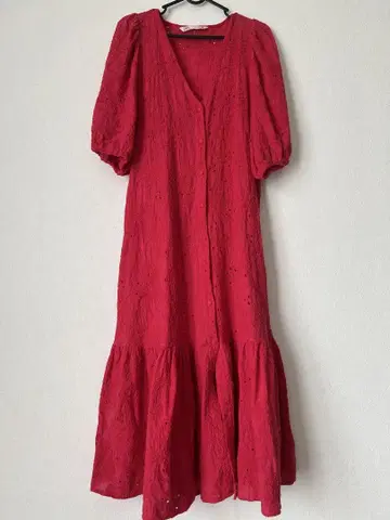 ZARA 퍼프 슬리브 빨간색 원피스 M 사이즈