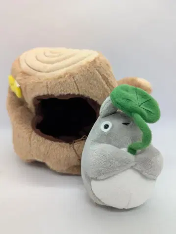 이웃집 토토로 토토로의 집 그루터기 M 15 cm K-7307 선애로우