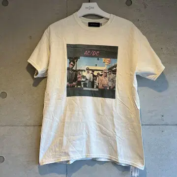 ACDC 티셔츠