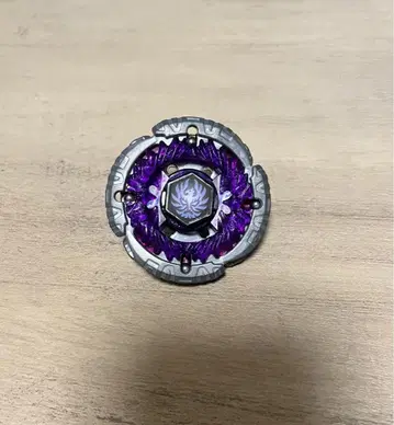 메탈 파이트 베이블레이드 제이드 주피터 S130RB
