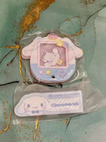 시나모롤 아크릴 참/명찰 배지