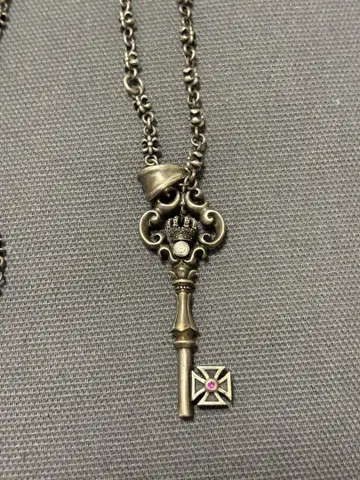 JUSTIN DAVIS CREATION KEY 펜던트 목걸이
