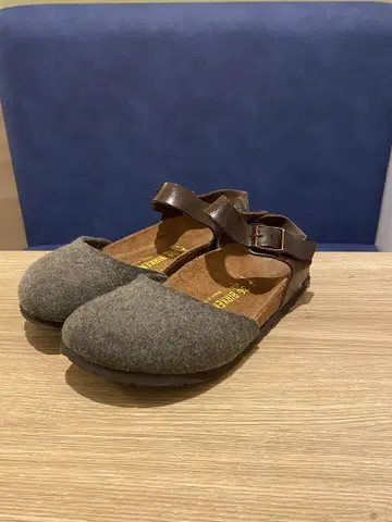 버켄스탁 메시나 펠트 사이즈 36 (23cm 상당) 카키