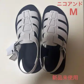 니코앤드 아이보리 글루카 스트랩 샌들