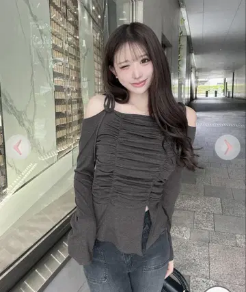 개더 플레어 슬리브 상의