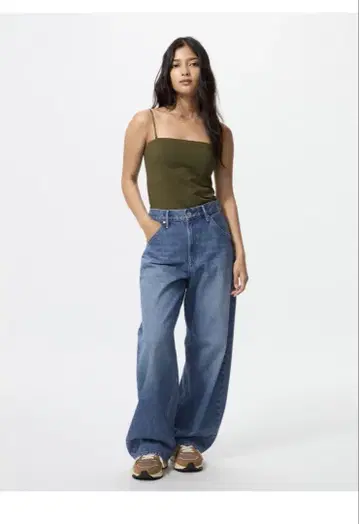 유니클로 배기 커브 청바지 24