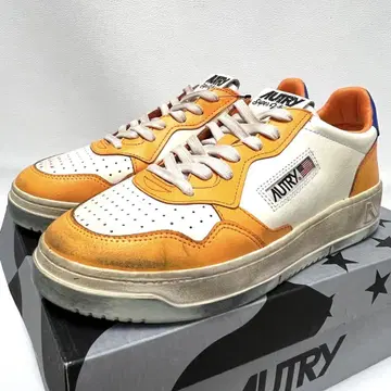 AUTRY 오토 SUPERVINTAGE LOW MAN 41