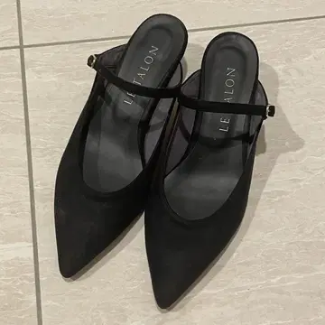 LE TALON 블랙 4.5cm 스트랩 뮬 샌들 L 사이즈