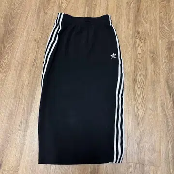 [새상품급] adidas Originals KNITTED SKIRT