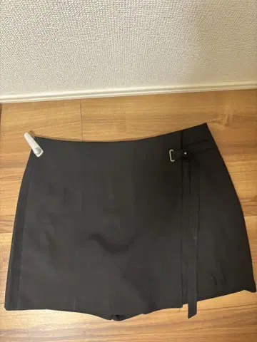 블랙 타이트 스커트