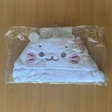 시로탄 x 산리오 캐릭터즈 후드 부착 타월 판초 헬로키티