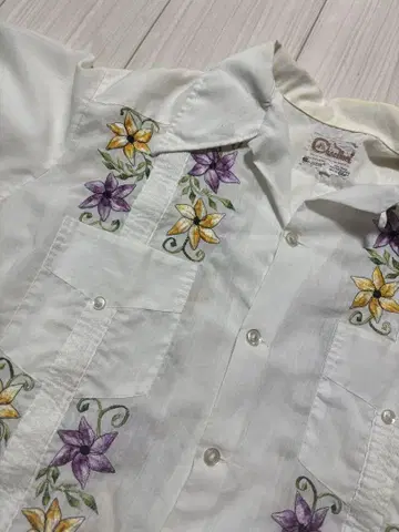70s flower Cuba shirt