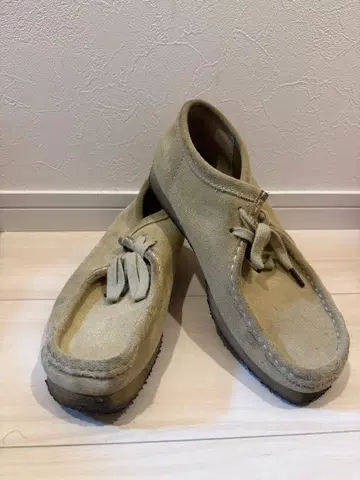 CLARKS Wallabee