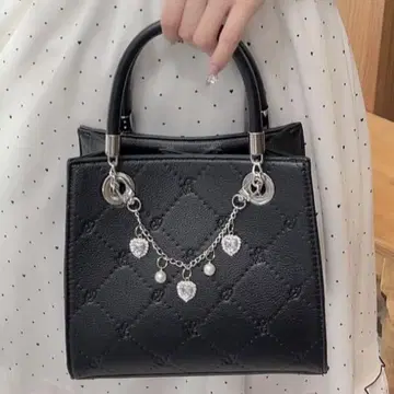 evelyn 로고 참 백 블랙