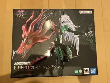 S.H.MonsterArts E HERO 프레임 윙맨