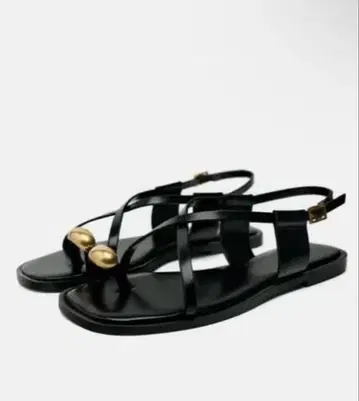 ZARA 인기 메탈 트림 스트랩 플랫 슬라이드 샌들