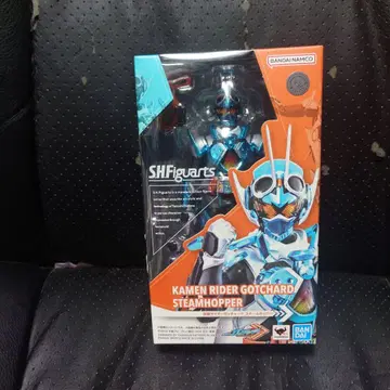 S.H.Figuarts 가면라이더 갓챠드 스팀호퍼 미개봉
