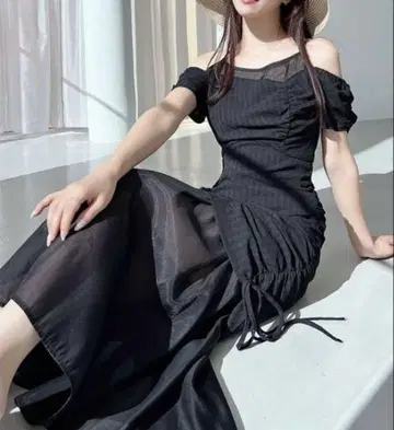 미사용 새상품 Resexxy 리젝시 시어 레이어드 개더 원피스 금년 시즌