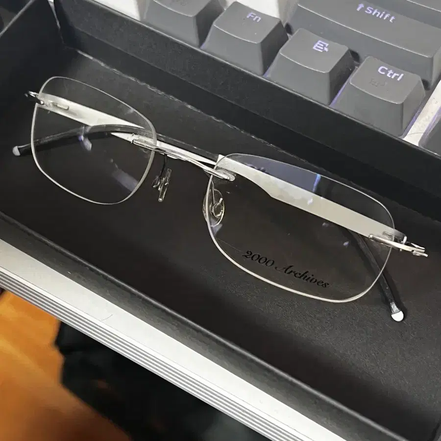 ☆人気☆【2000archives】☆'THAT' GLASSES 01 (GUNL)☆ MUSINSA | 2000ARCHIVES THAT GLASSES 01 (GUNMETAL)