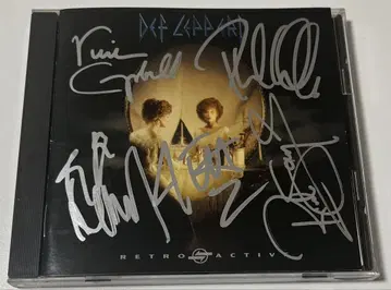 Def Leppard Retro Active 사인 포함