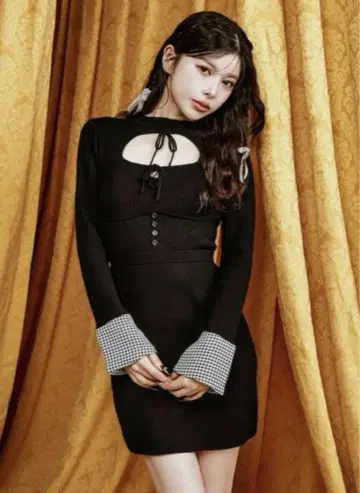 Darich 프론트 오픈 니트 미니 원피스 블랙