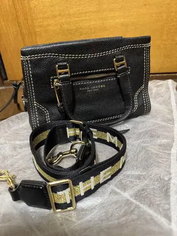 MARC JACOBS 블랙 가죽 숄더백