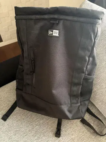 New Era 블랙 백팩