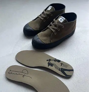 novesta 노베스타 스니커즈 슬로바키아 제 UK6 OASIS 카키