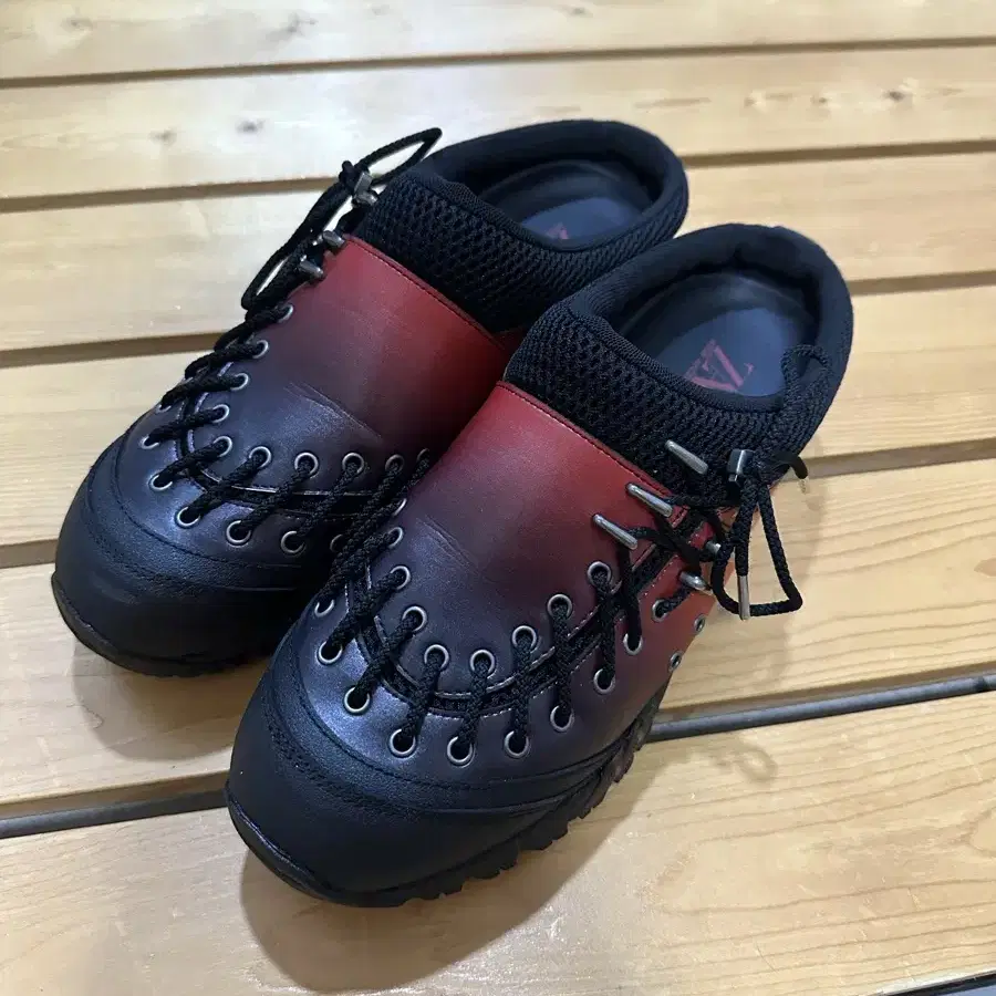 【ZARA】Zara x Andersson Bell Clogs Red Zara Andersson Bell Clog Shoes #앤더슨벨,#자라앤더슨벨 on