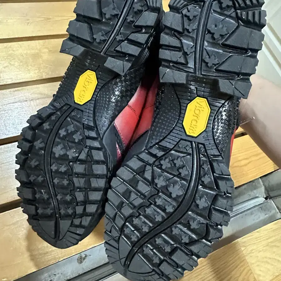 Zara Andersson Bell Clog Shoes #앤더슨벨,#자라앤더슨벨 on