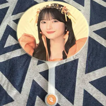 CUTIE STREET 카와모토 에루 부채
