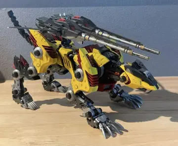 HMM 조이드 1/72 EZ-035 라이트닝 사익스 페인팅 완료