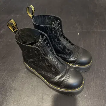 dr.martens 제브라 엠보싱 uk4