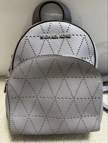 MICHAEL KORS 그레이 백팩