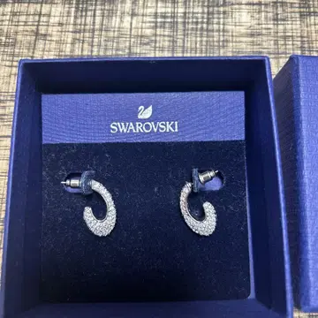 스와로브스키 귀걸이
