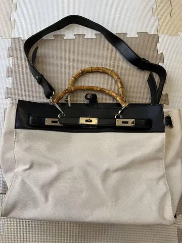 LE VERNIS 뱀부 핸들 숄더백