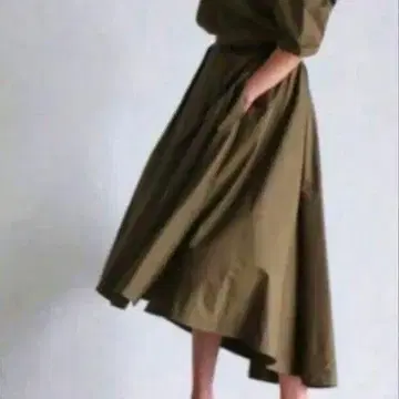 인기 매디슨 블루 사이드 슬릿 피쉬테일 턱 볼륨 스커트