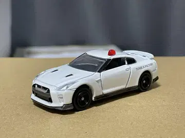 토미카 R35 GT-R 복면 패트롤카
