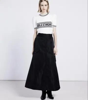 더블 스탠다드 클로징 스커트 A라인 블랙