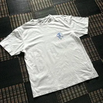 ROARK 로아크 티셔츠