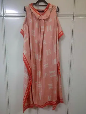 드리스반노튼 원피스 사이즈 36