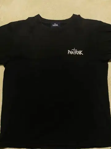 PHATRNK 블랙 티셔츠