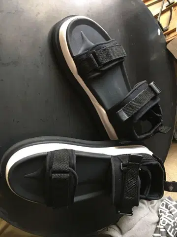 WH 요시마사 호시바 SANDAL