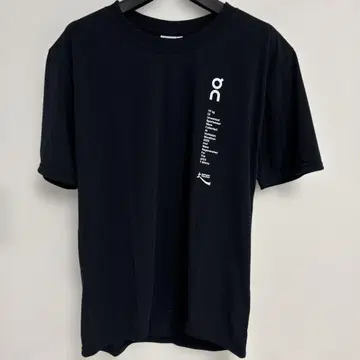 on/홋카이도 마라톤 기념 티셔츠 S 사이즈