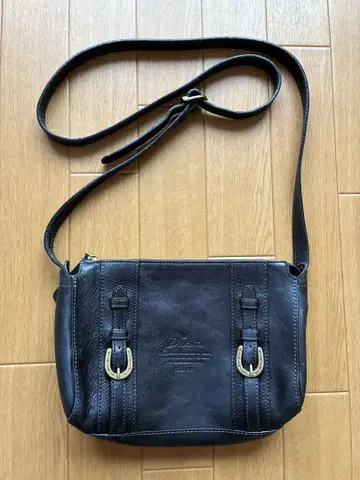 Dakota 블랙 가죽 숄더백