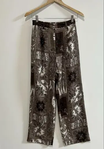 페이지보이 PAGEBOY 페이즐리 무늬 와이드 팬츠